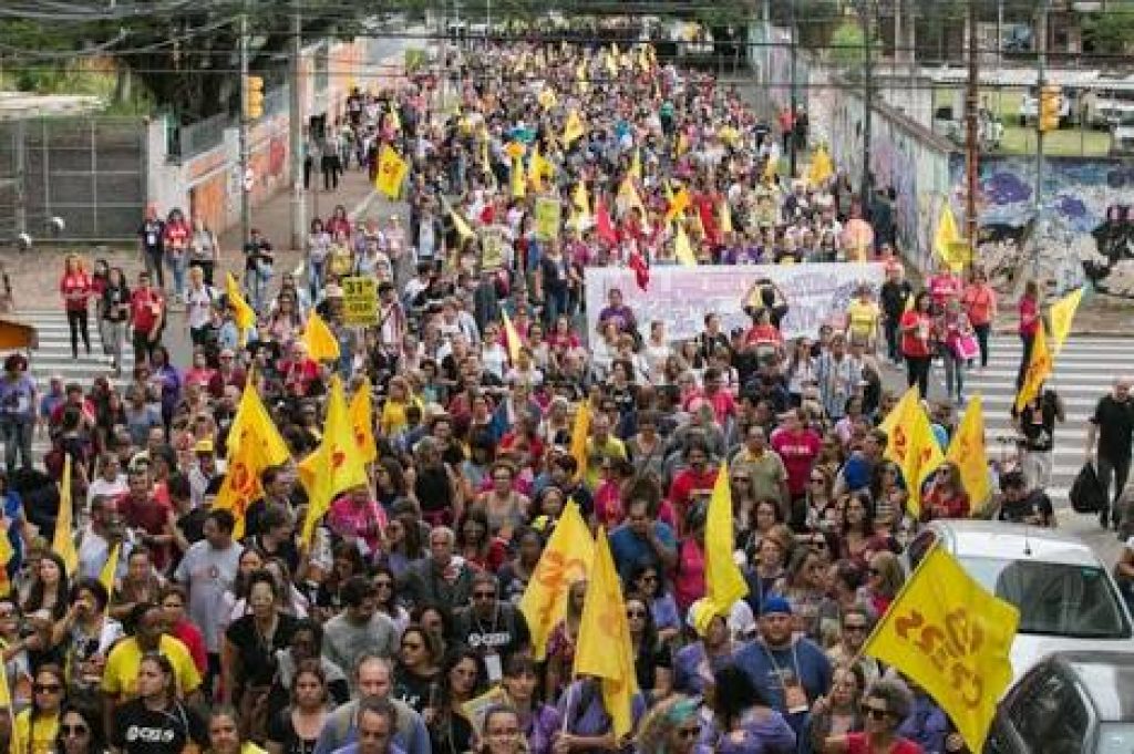 Professores de escolas de  Espumoso aderem à greve