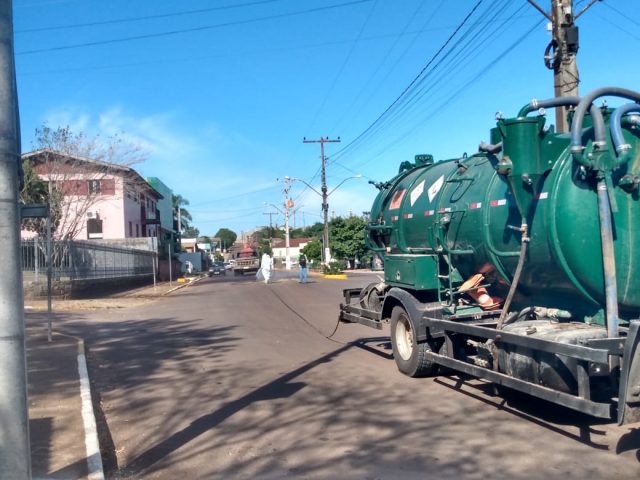 Desinsetização contra o Coronavírus é realizada em Campos Borges