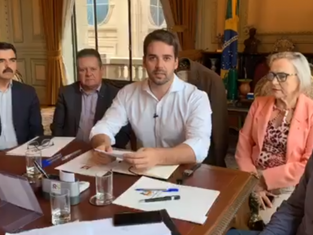 Governo do RS suspende aulas da rede pública a partir de quinta para conter novo coronavírus