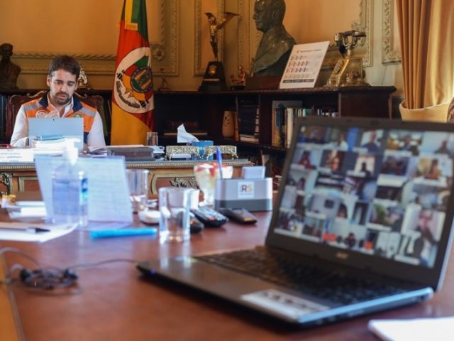 Governador, secretária Arita e presidentes das associações regionais de municípios alinham ações de enfrentamento ao coronavírus
