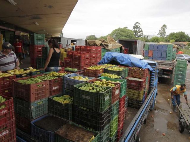 Pandemia impõe desafios para levar o alimento do campo à mesa do consumidor