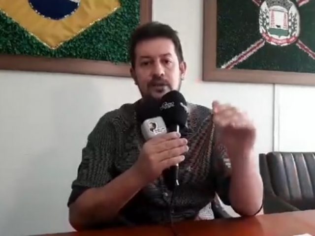 Prefeito Douglas Fontana assina decreto temporário de medidas de prevenção ao covid-19