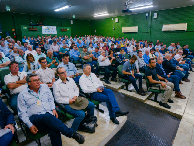 Tecnologia e retomada do consumo chinês são destaques no Fórum Nacional da Soja