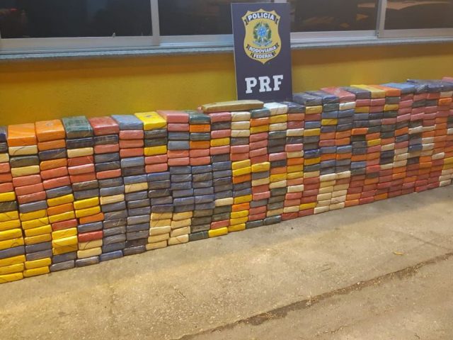 Em 24 horas, PRF apreende uma tonelada de cocaína em MT