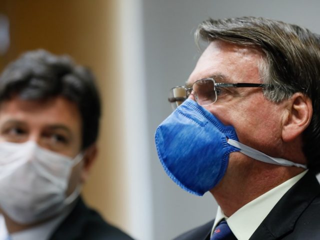 Mandetta deve ser demitido ainda hoje, afirma jornal