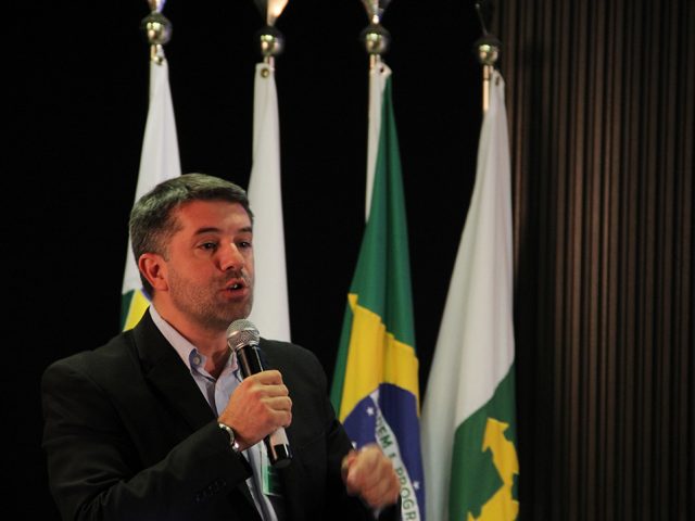 Apenas 15% das cidades do RS conseguem enviar atividades escolares utilizando a tecnologia