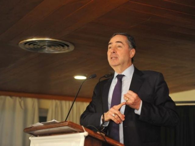Barroso admite “risco real” de adiamento das eleições municipais deste ano
