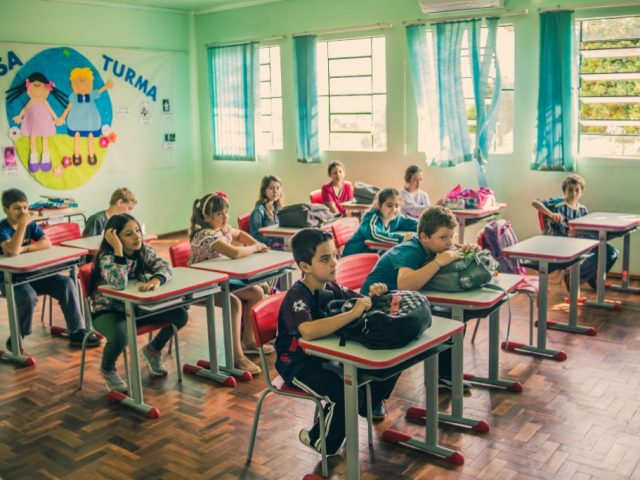 Retomada das atividades escolares no RS será anunciada na próxima quarta-feira (27)