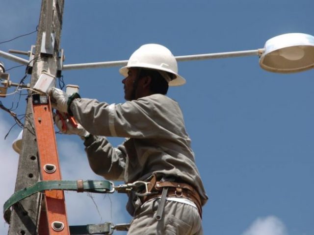 Lei sancionada impede corte de serviços públicos essenciais em fim de semana e feriado