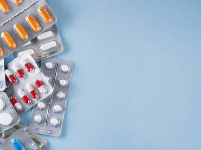 Rússia anuncia registro do primeiro antiviral eficaz contra covid-19