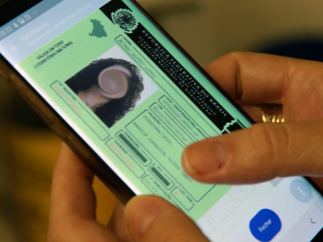 Câmara aprova texto-base de projeto que estende validade da CNH para 10 anos