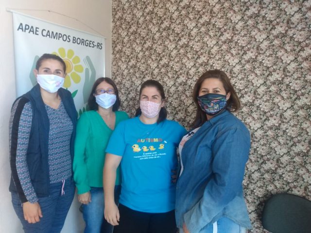 APAE de Campos Borges realiza tradicional buffet beneficente de sopas