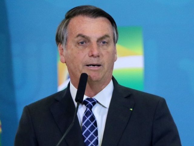 Bolsonaro disse que vetará novas parcelas de R$ 600 para auxílio emergencial