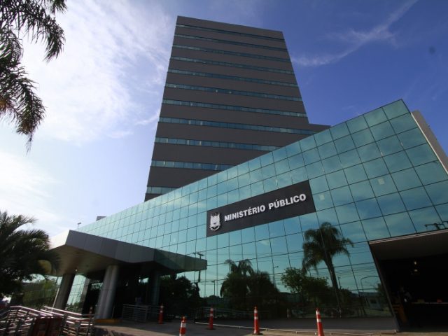 Prefeituras gaúchas que não seguiram bandeira vermelha têm 24 horas para se explicar