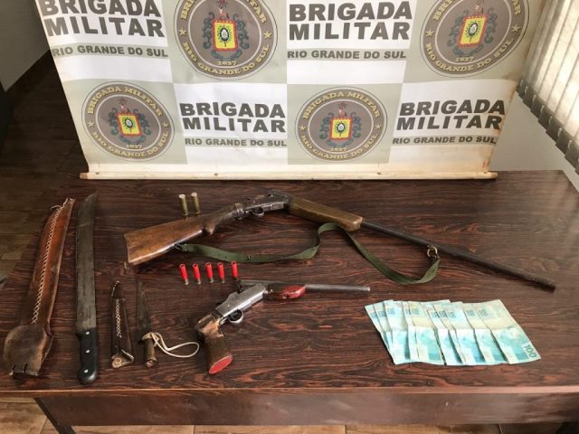 Homem é preso e adolescente apreendido após tentar fugir da polícia a cavalo em Fontoura Xavier