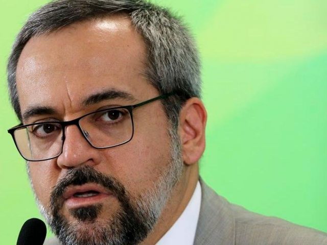 Por 9 a 1, STF decide manter Weintraub no inquérito das fake news