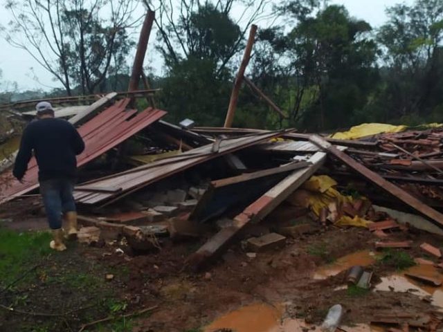 Temporal gerou estragos na região norte do Estado