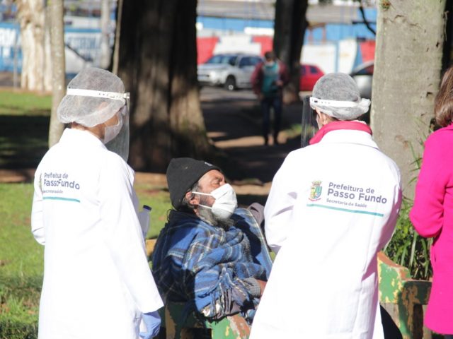 Passo Fundo: Pessoas em situação de rua de outros municípios são encaminhadas para internação ou cidade de origem pela Prefeitura
