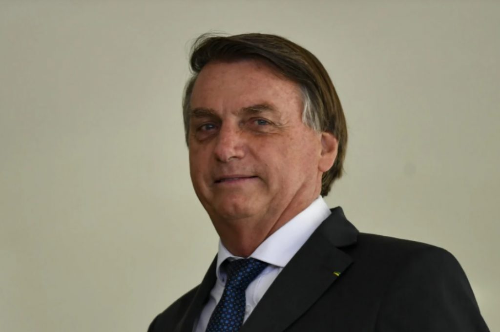 Bolsonaro articula com o Congresso Nacional adoção do voto impresso