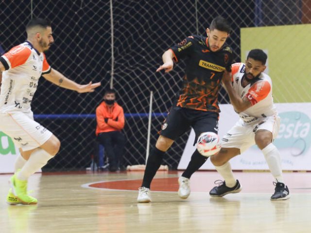 ACBF goleia Passo Fundo e é campeã da Liga Gaúcha de Futsal