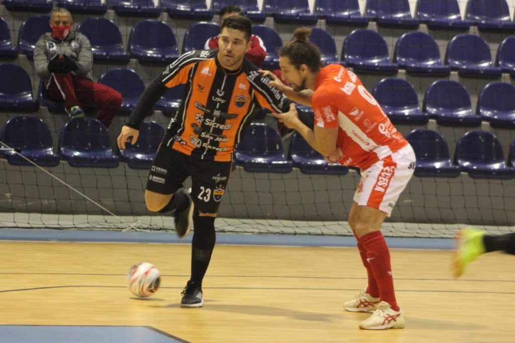 Passo Fundo Futsal leva a melhor no clássico regional contra a Sercesa