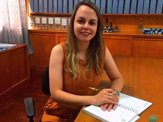 Chaiane N. Muratt assume secretaria da fazenda em Campos Borges