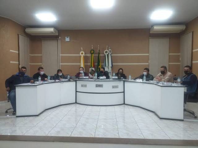 Câmara de vereadores de Jacuizinho realizou sessão extraordinária na última quarta-feira