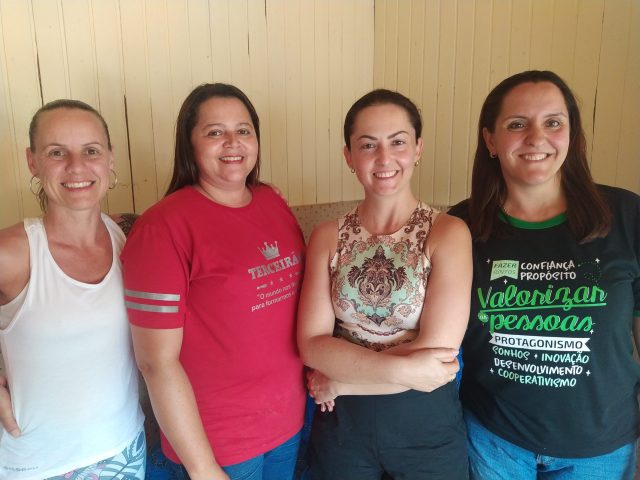 Terapias integrativas complementares são trabalhadas com a comunidade em Campos Borges
