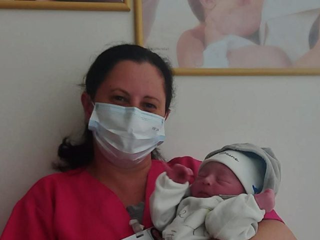 Enfermeira Eliane Barbosa fala sobre os 03 anos do Centro Obstétrico no  Hospital Notre Dame São Sebastião