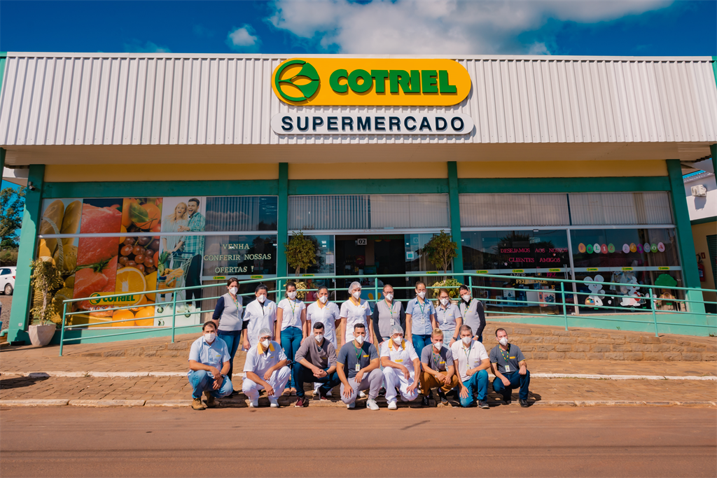 Supermercado Cotriel de Jacuizinho completa primeiro ano de atividade