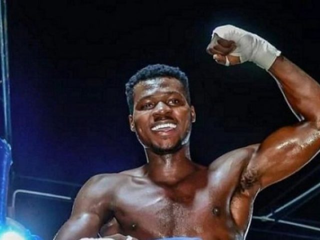 Boxeador morre após levar dois nocautes seguidos na Nigéria