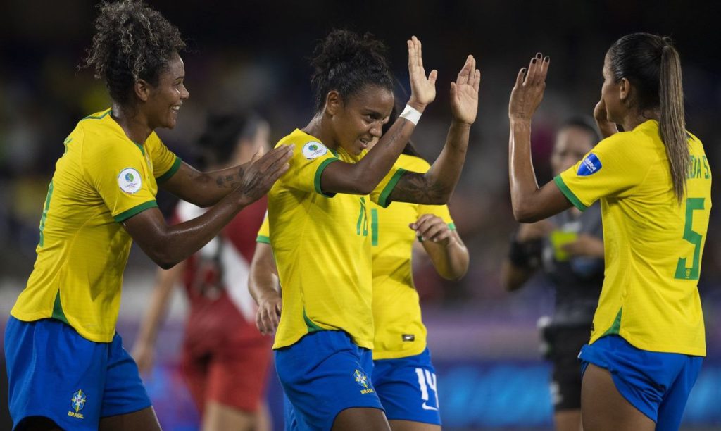 Brasil encara Paraguai em semi decisiva da Copa América Feminina