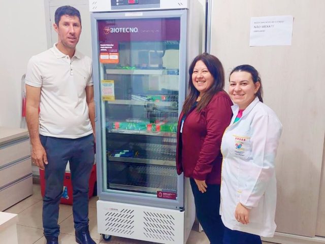 A Secretaria municipal de saúde de Campos Borges adquiriu uma câmara de refrigeração de medicamentos