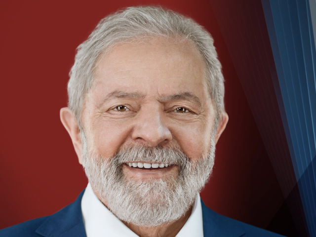 Lula é eleito presidente do Brasil