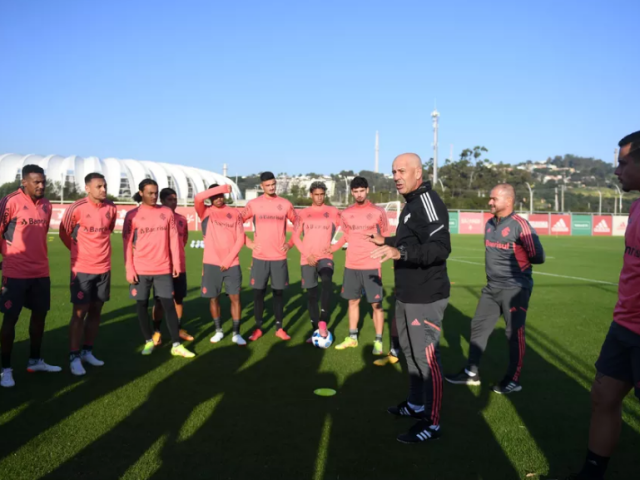 Preparador físico Flávio de Oliveira deixa o Inter após seis meses