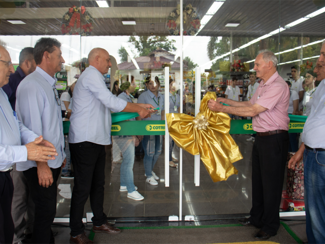 Acompanhe a inauguração do supermercado da Cotriel em Alto Alegre!