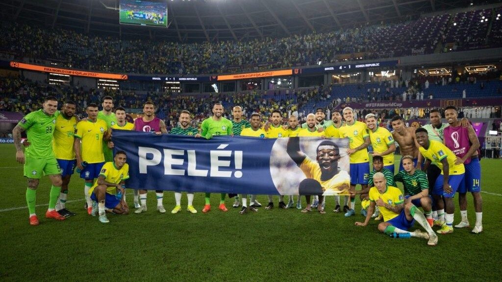 Seleção faz homenagem a Pelé após goleada contra a Coreia