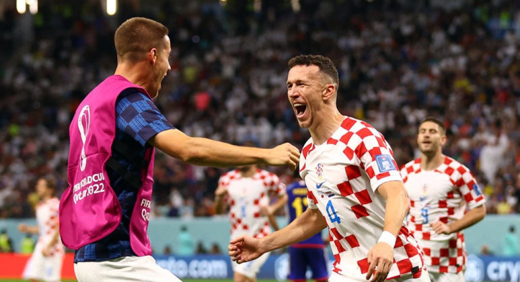 Croácia leva susto, mas vence Japão nos pênaltis e avança para as quartas de final da Copa