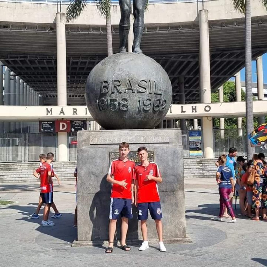 Atletas de Espumoso, da Academia do Futebol, são vice-campeões em Rio das Ostras, RJ