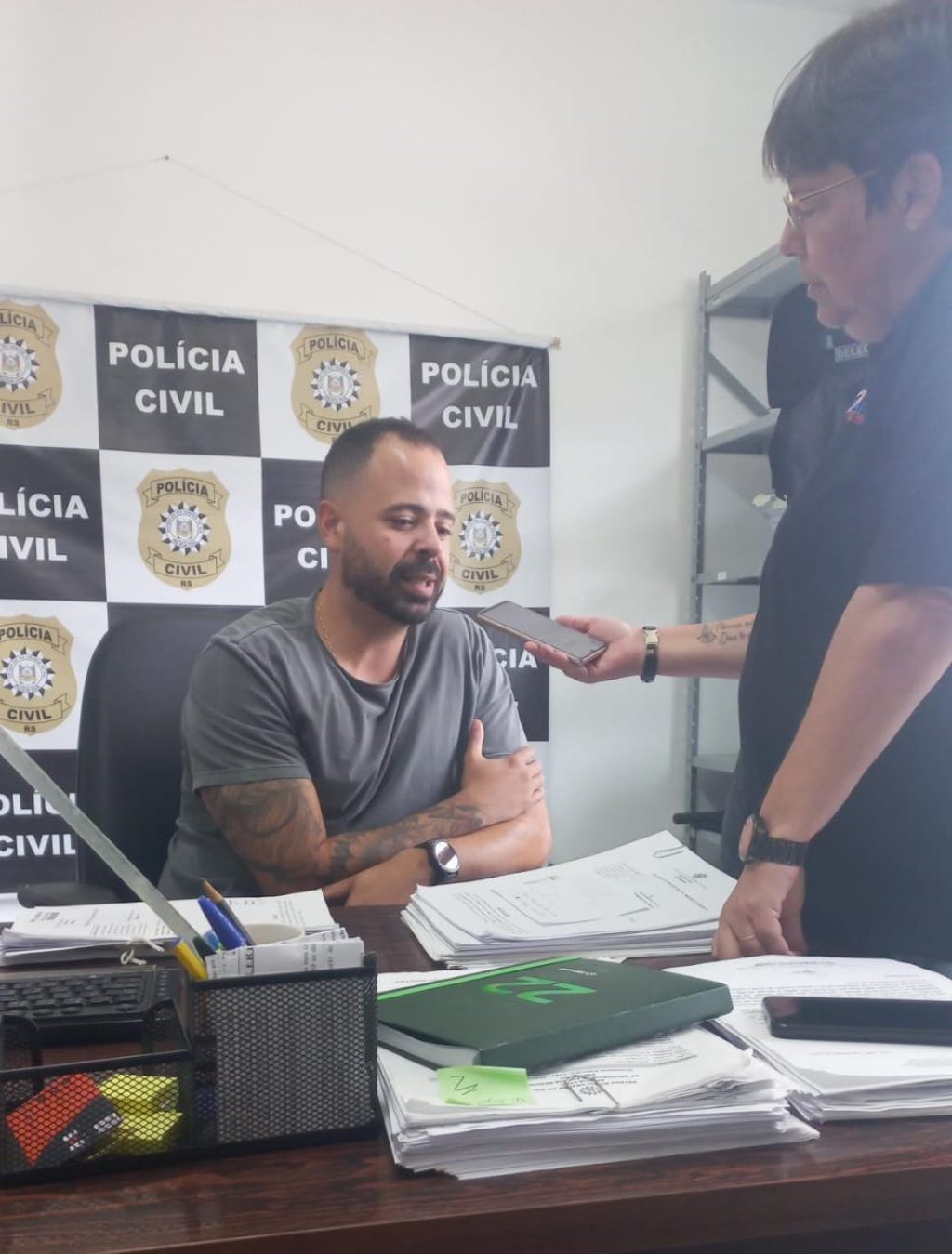 Polícia Civil de Espumoso prende casal suspeito de estelionato – Delegado Felipe Cavalcanti fala sobre o caso