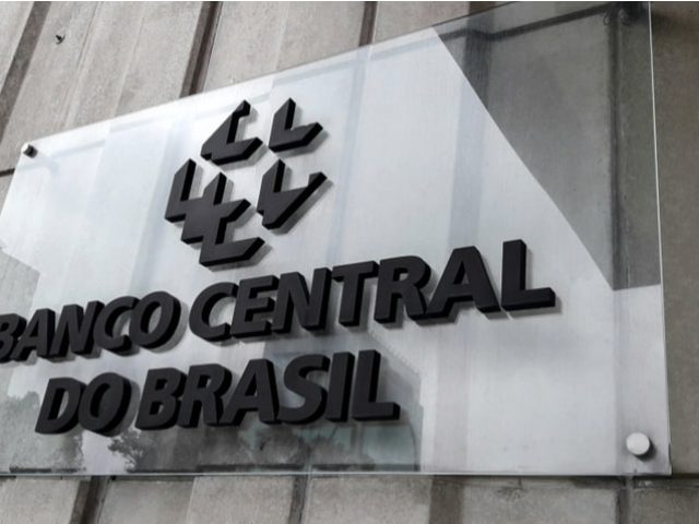 Banco Central decide nesta quarta se mantém Selic a 13,7%