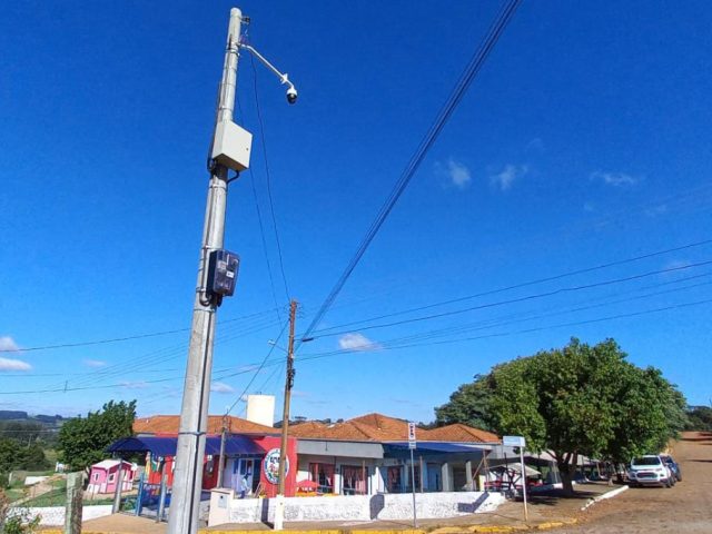 Instalada mais uma câmera de videomonitoramento em Campo Borges