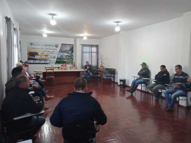Conselho municipal de desenvolvimento rural de Campos Borges discute distribuição de cestas básicas em Campos Borges