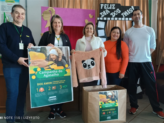 Supermercado Cotriel de Salto do Jacuí realiza entrega de doações da Campanha do Agasalho